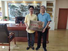 做公益能让我快乐--旭志光学虞美女